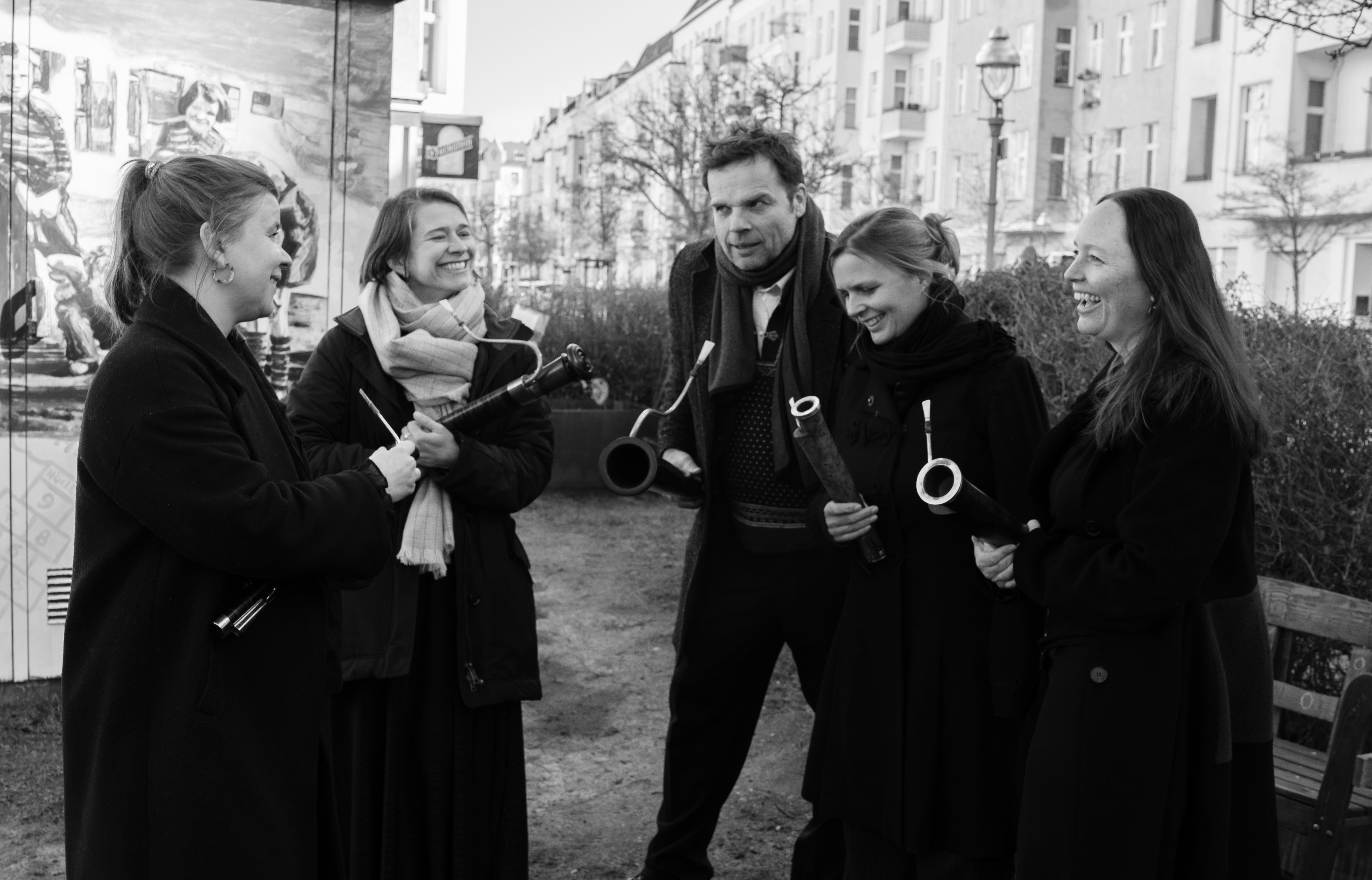 Titelbild schwarz-weiß